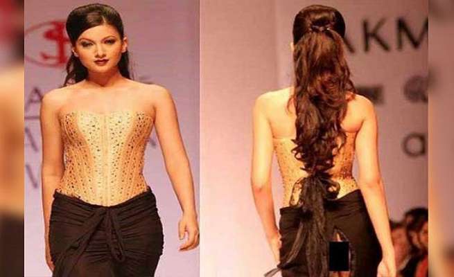 Lakme Fashion Week S Top Malfunctions Till Date Careguru English