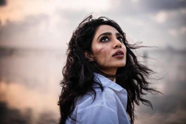 Sobhita Dhulipala Kidnaps Emraan Hashmi In New Trailer Of Bard Of