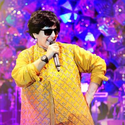 Dandiya Queen Falguni Pathak 56 Years Outdated Fees A Lot For A Present Sahiwal Jode rejo raaj one of my favourite gujarati song, recreated specially for you. sahiwal