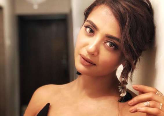 Surveen Chawla Opens Up About Her Shocking Casting Couch
