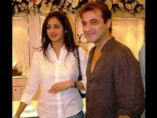 Sridevi S Second Dying Anniversary Anil Kapoor And Sanjay Kapoor S Emotional Post For Sister In Law Sahiwal Indian film actor anil kapoor family father, mother, brother, sister, wife, son & daughter photos 2017 hd.sridevi family photos. sahiwal tv