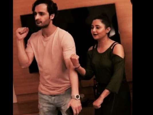 #UmRash: Romantic footage of Rashmi Desai and Aseem's brother Omar Riaz