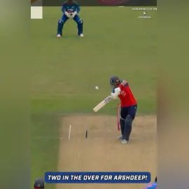 Phil Salt & Jos Buttler departed in the very first over as ArshdeepSingh strikes twice to put TeamIndia on top! 💪