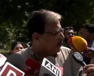 "This is Gandhi's country": RJD MP Manoj Jha joins Jantar Mantar protest, questions police restrictions