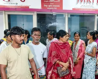 ମିଳିଲାନି ଶବବାହକ ଗାଡ଼ି ୪ ଘଣ୍ଟା ପଡ଼ିରହିଲା ମୃତଦେହ