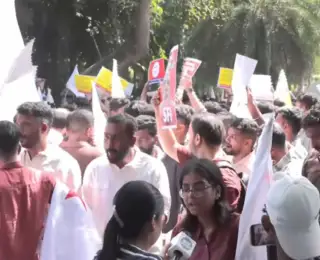 SFI, DYFI protest against EC at Jantar Mantar; CPI(M)'s MA Baby demands CEC's arrest, Brinda Karat seeks end to SIR