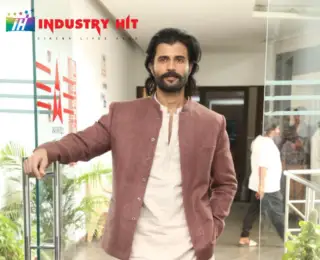 Vijay Deverakonda At Ranabaali Media Interaction - Pics
