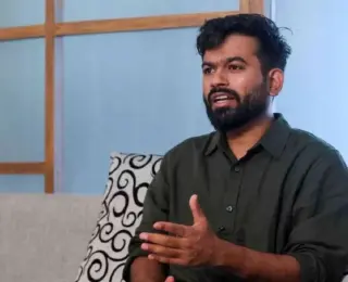 Abhijeet Dipke CJP: आमची मते हवी असतील तर..; हिंगोलीच्या शाळेतून अभिजीत दिपकेंचा राज्य सरकारला थेट इशारा