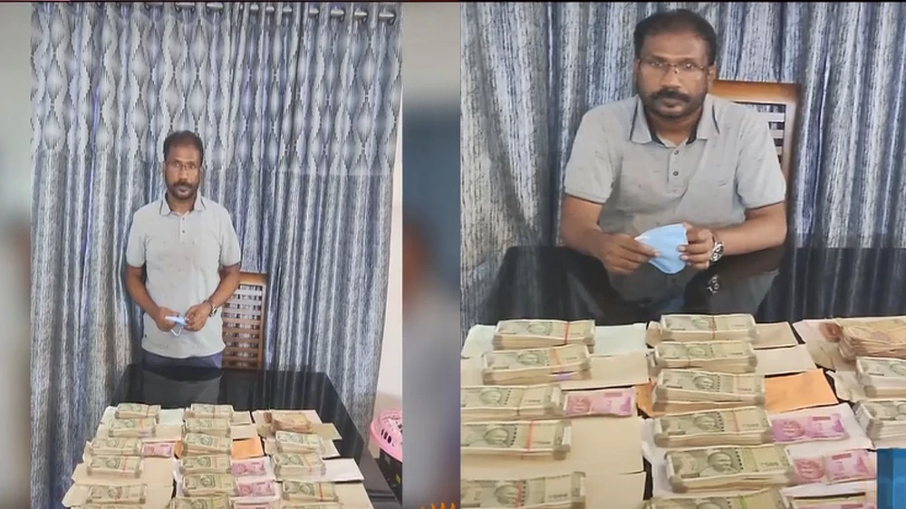 കൈക്കൂലി കേസ്; മലിനീകരണ നിയന്ത്രണ ബോര്‍ഡ് ഉദ്യോഗസ്ഥന്‍ ഹാരിസിന്റെ വീട്ടില്‍ റെയ്ഡ്; 16 ലക്ഷത്തിലധികം രൂപ പിടിച്ചെടുത്തു; ബാങ്കില്‍ ലക്ഷങ്ങളുടെ അനധികൃത നിക്ഷേപം