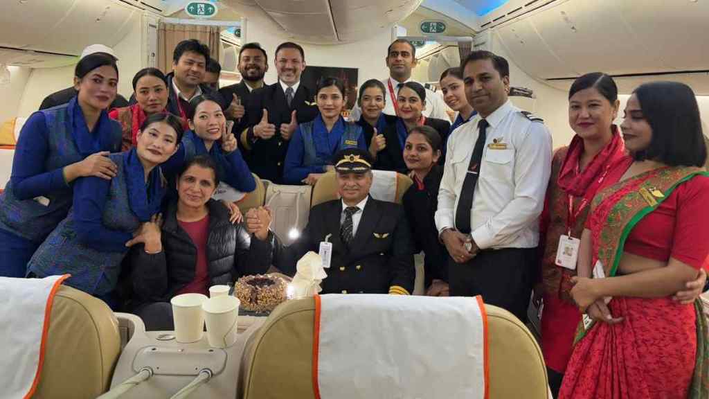 12 साल में दो बार ‘मौत’ से हुआ सामना, कंधार हाईजैक के हीरो देवी शरण ने रिटायरमेंट पर सुनाई आपबीती “ • ˌ 12 साल में दो बार ‘मौत’ से हुआ सामना, कंधार हाईजैक के हीरो देवी शरण ने रिटायरमेंट पर सुनाई आपबीती “ • ˌ