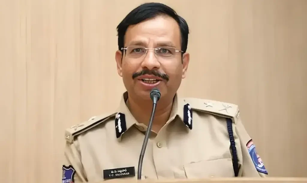 HYD: నాంపల్లి అగ్నిప్రమాదం.. నుమాయిష్ పర్యటనను వాయిదా వేసుకోవాలన్న సజ్జనార్