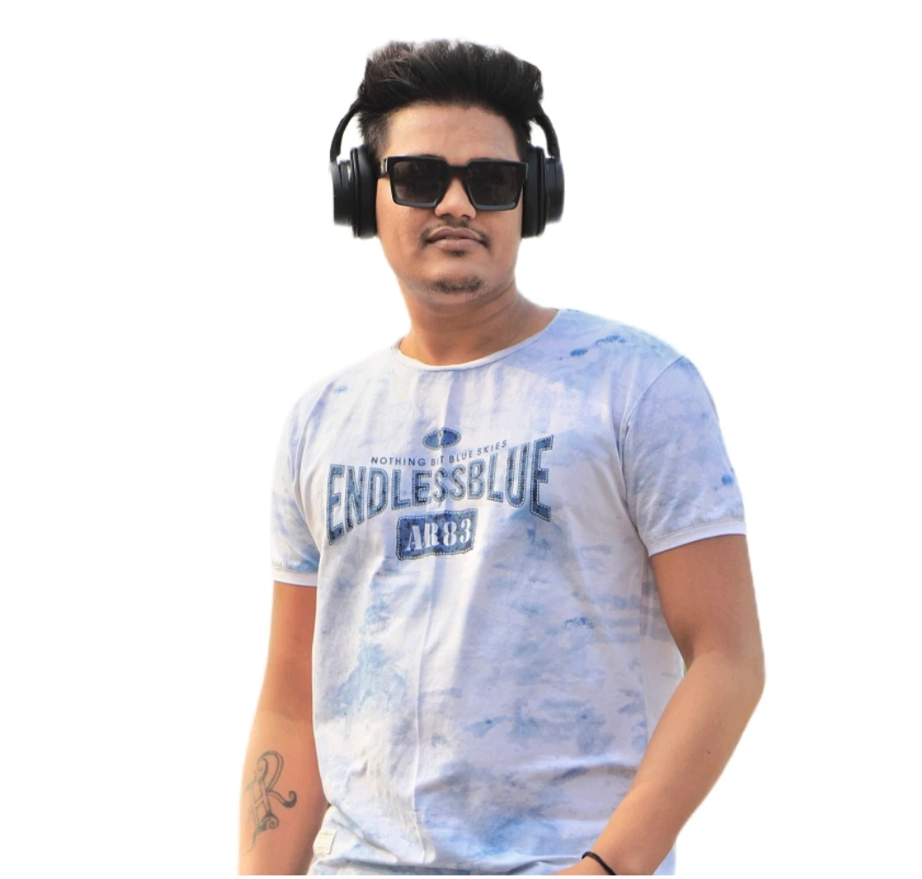DJ Hari Surat one of Biggest and Fast growing person in Gujarat's finest Artist in DJ's earns in very small time