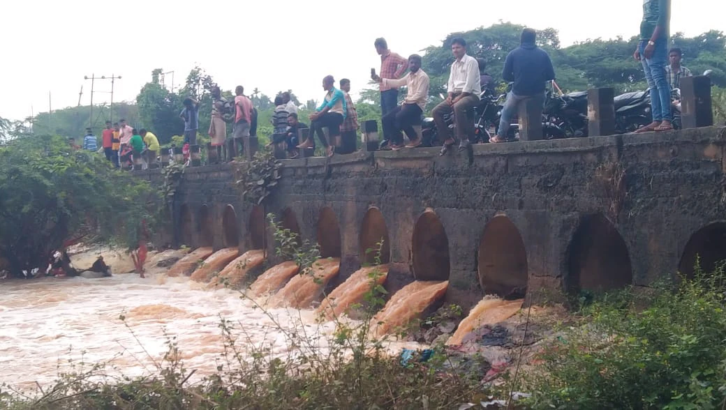 ತುಮಕೂರು: 20 ವರ್ಷಗಳ ನಂತರ ಹರಿದ ಜಯಮಂಗಲಿ ನದಿ