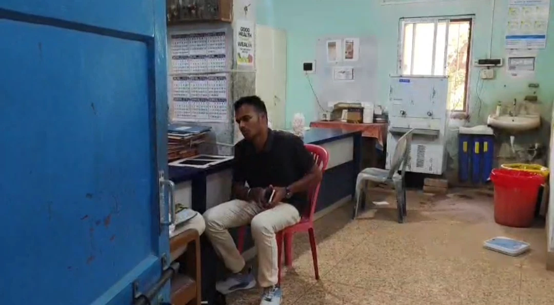 সবংয়ে নিম্নমানের সেতু নির্মাণের অভিযোগ: তথ্য সংগ্রহে গিয়ে নিগৃহীত সংবাদকর্মী