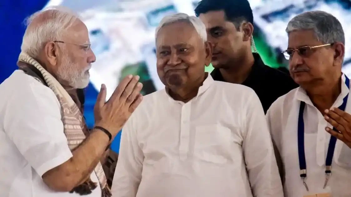 अगर NDA जीती तो नीतीश नहीं होंगे बिहार के मुख्यमंत्री? CM फेस विवाद पर मांझी-चिराग के बयान से सस्पेंस गहराया