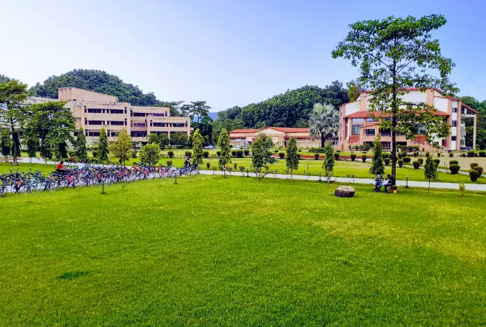 IIT Guwahati's BSc Course On Data Science And AI: Check Eligibility Criteria, Application Date, More Details | Dailyhunt