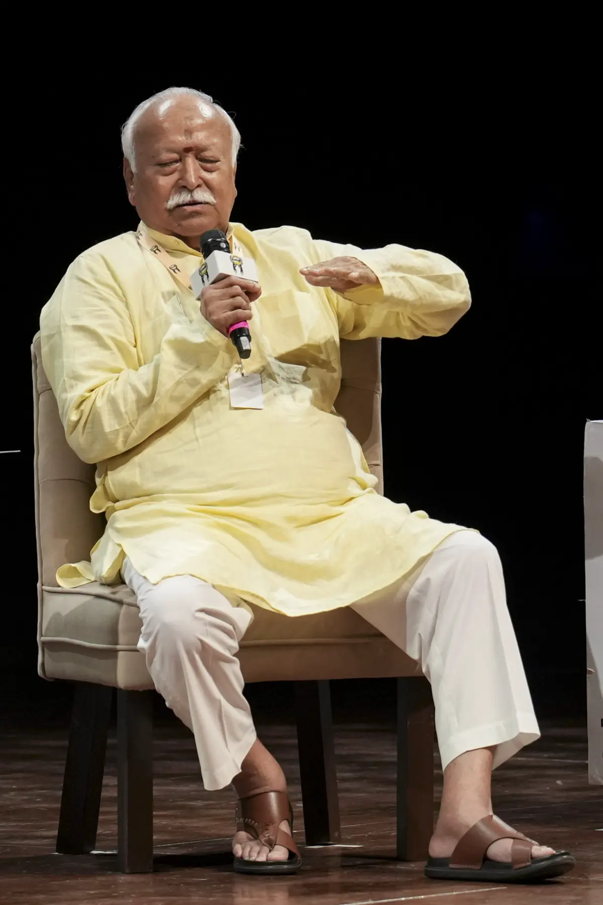 RSS chief Mohan Bhagwat backs law for same-sex companionships | Dailyhunt