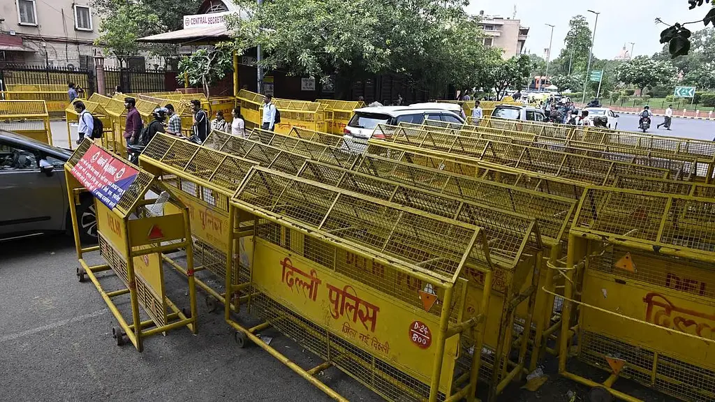 டெல்லியில் தொடரும் போராட்டங்கள்: தீபாவளிக்குள் ரூ.10,000 கோடி வர்த்தக இழப்பு ஏற்படும் அபாயம் என வியாபாரிகள் கவலை!
