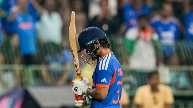 🏏 क्रिकेट अपडेट 🏆 - ShareChat