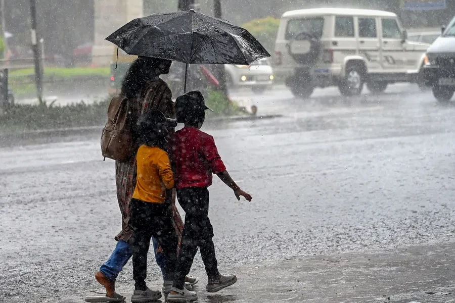 Kerala weather update: IMD issues 5-day yellow alert for heavy rain ...