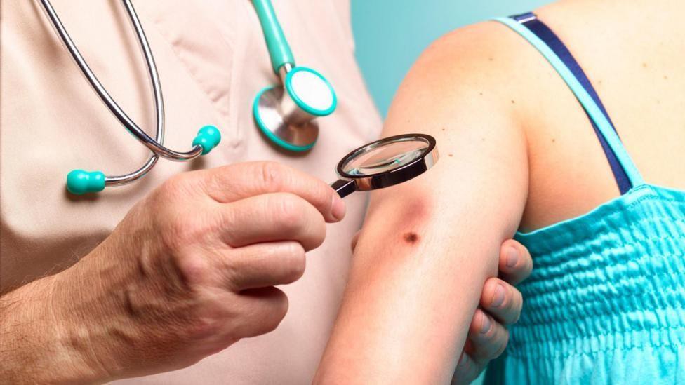 4 ફેબ્રુઆરી વર્લ્ડ કેન્સર દિવસ - ShareChat