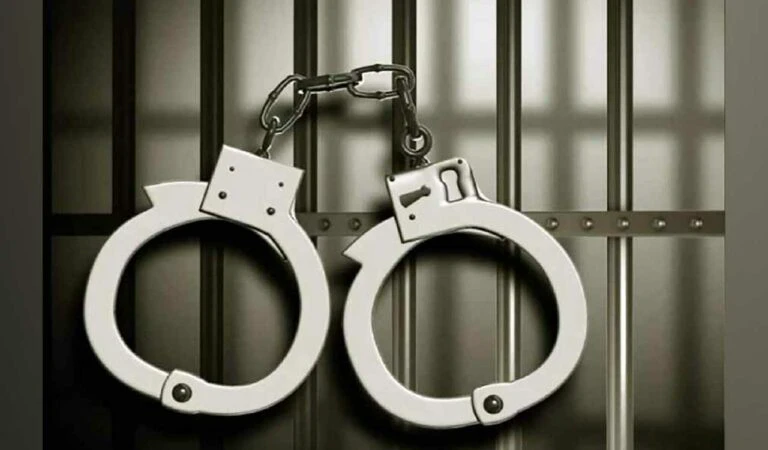 Delhi: Six arrested in Rs 128-crore fake GST invoicing racket busted by ...