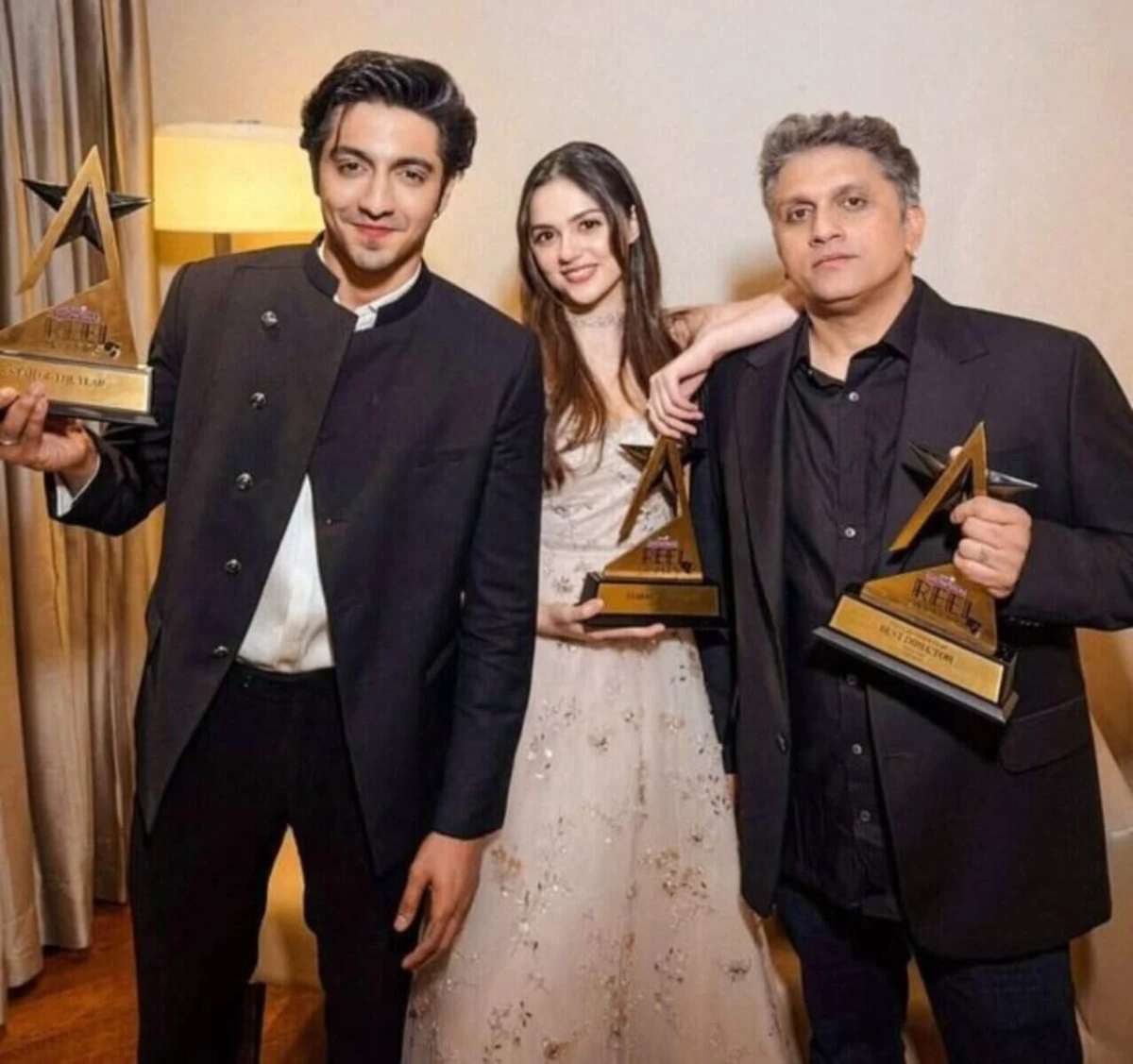 Saiyaara couple reunion: Ahaan to romance Aneet again? | Dailyhunt