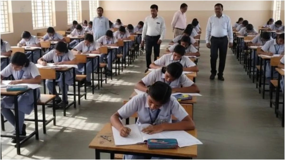 ಶಿಕ್ಷಣವೇ ಬೆಳಕು, ಶ್ರೀ ಮಂಜುನಾಥ ನವೋದಯ ತರಬೇತಿ ಕೇಂದ್ರ, ಸಿದ್ದೇಶ್ವರ ಕಾಲೇಜು, ಅರಸೀಕೆರೆ. 🌄📖🏠 - ShareChat