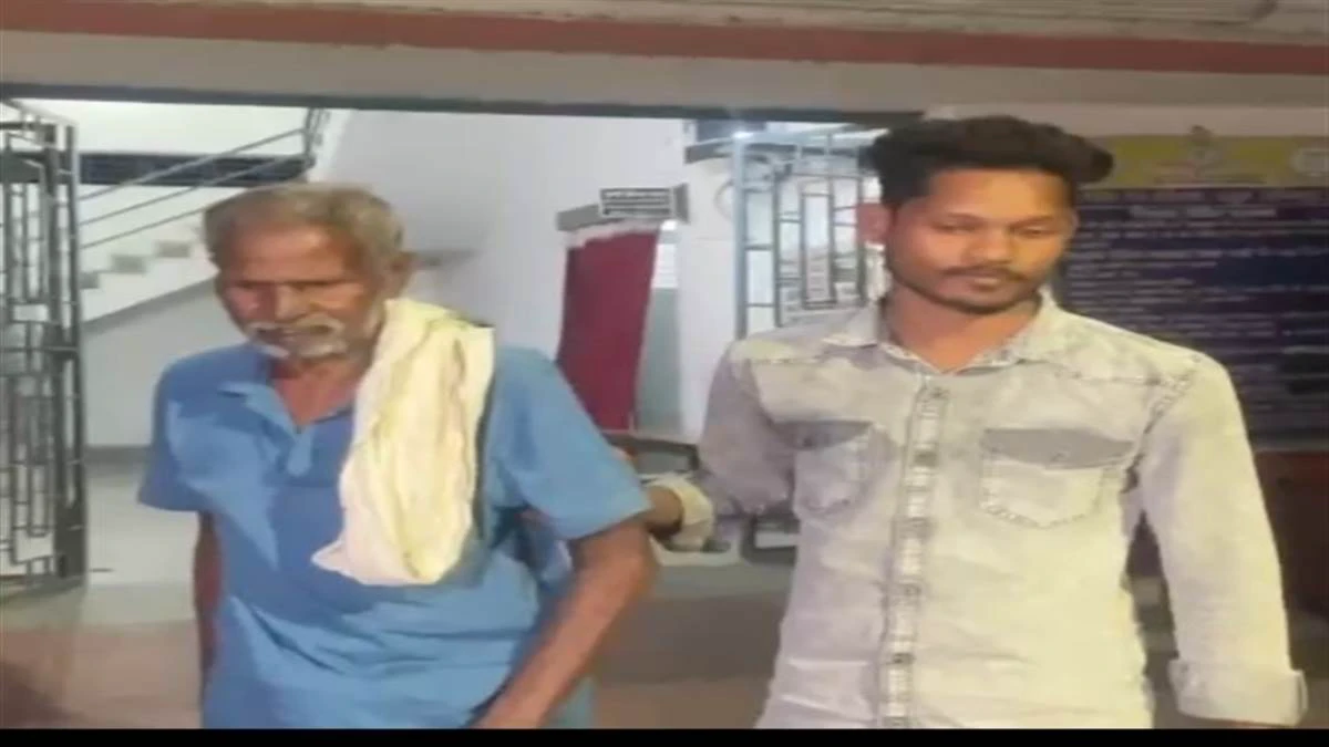 Ambikapur News : झोले में चंद पुराने कपड़े लेकर कोर्ट में पहुंचा करोड़ों की जमीन बेचने वाला बंसू लोहार