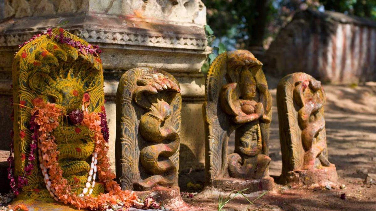 Nag Panchami 2023: नागपंचमी पर होती है इन 8 नागों की पूजा, पढ़िए इनके नाम और पौराणिक कहानी