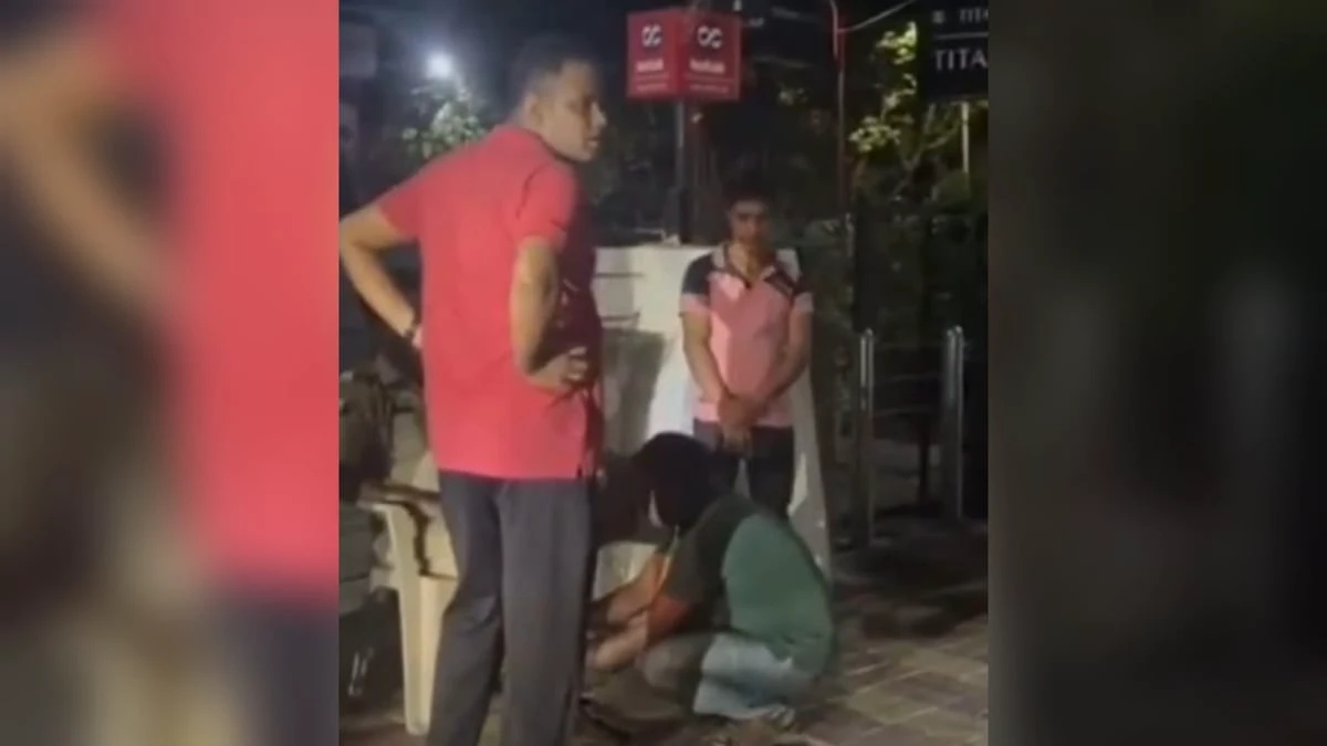 VIDEO: Pune Police Officer Makes Youth Massage Legs During Vehicle Check in Kalyani Nagar