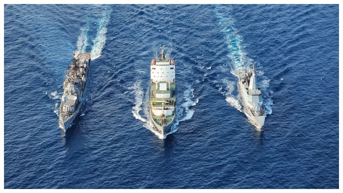 বিশাখাপত্তনমে আন্তর্জাতিক নৌ মহড়া: সংহতির বার্তায় শামিল বাংলাদেশ