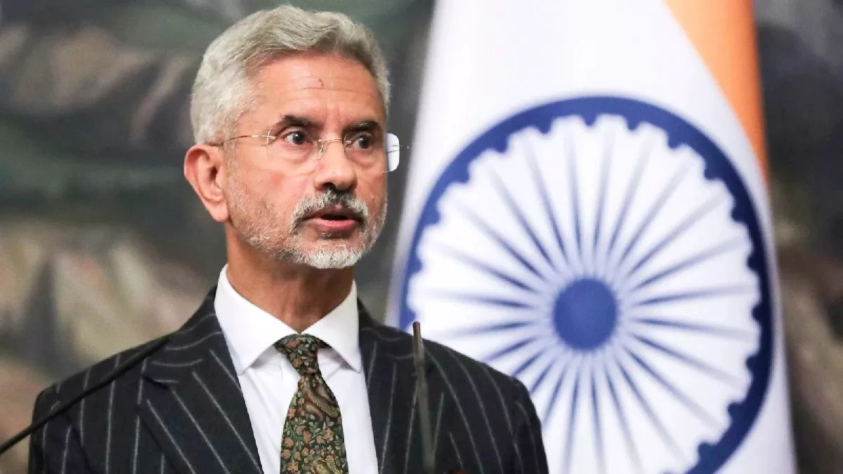 “বিশ্বের উন্নয়নে ১৭% অবদান ভারতের,” সুরিনামে দাঁড়িয়ে হুঙ্কার জয়শঙ্করের