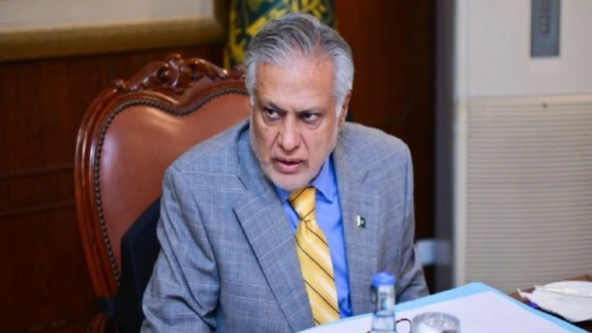 पाकिस्तान को तालिबान ने दिखा दी 'औकात', भड़क कर वापस लौटे इशाक डार; अब होगा आर या पार?
