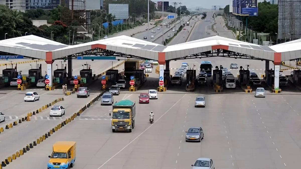 Toll Hike: ವಾಹನ ಸವಾರರೇ ಗಮನಿಸಿ..ನೈಸ್ ರಸ್ತೆ ಟೋಲ್ ಶುಲ್ಕ ಹೆಚ್ಚಳ, ಪರಿಷ್ಕೃತ ಶುಲ್ಕಗಳ ವಿವರ ಇಲ್ಲಿ ತಿಳಿಯಿರಿ