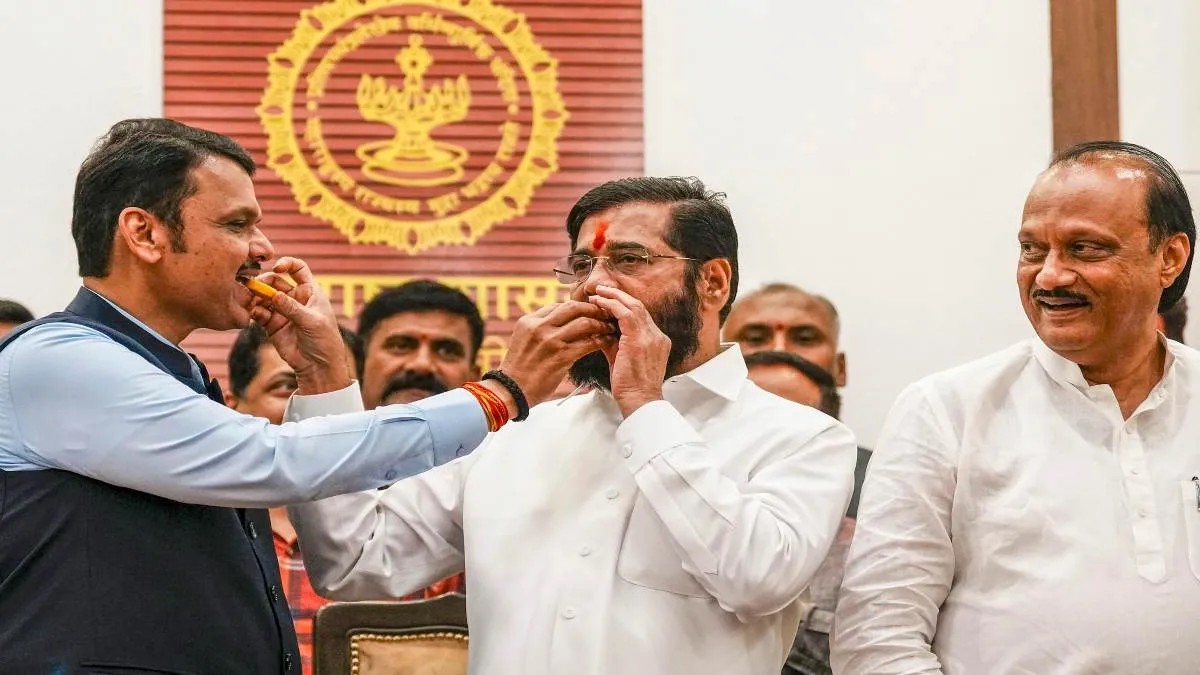 Maharashtra Chunav Result: महायुति की महाजीत के बाद शपथ ग्रहण का समय तय, इस दिन होगा कार्यक्रम