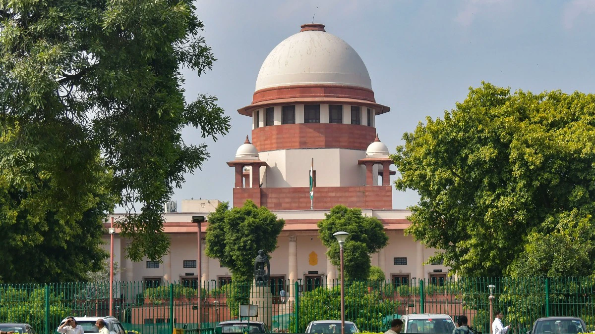 यूपी सरकार के बुलडोजर एक्शन पर सुप्रीम कोर्ट की फटकार, कहा- जिनके घर गिराए उन्हें 10-10 लाख का हर्जाना दो