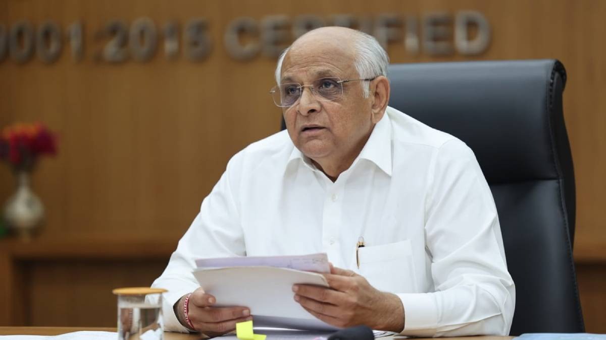 गुजरात में भी आएगा UCC, CM भूपेंद्र पटेल ने बनाई 5 सदस्यीय कमेटी, SC की पूर्व जज करेंगी ˒ गुजरात में भी आएगा UCC, CM भूपेंद्र पटेल ने बनाई 5 सदस्यीय कमेटी, SC की पूर्व जज करेंगी ˒