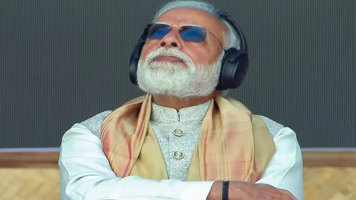 হাইওয়েতে নামল প্রধানমন্ত্রীর বিমান বিপদে সাধারণ মানুষের বড় ভরসা এখন এই রাস্তা