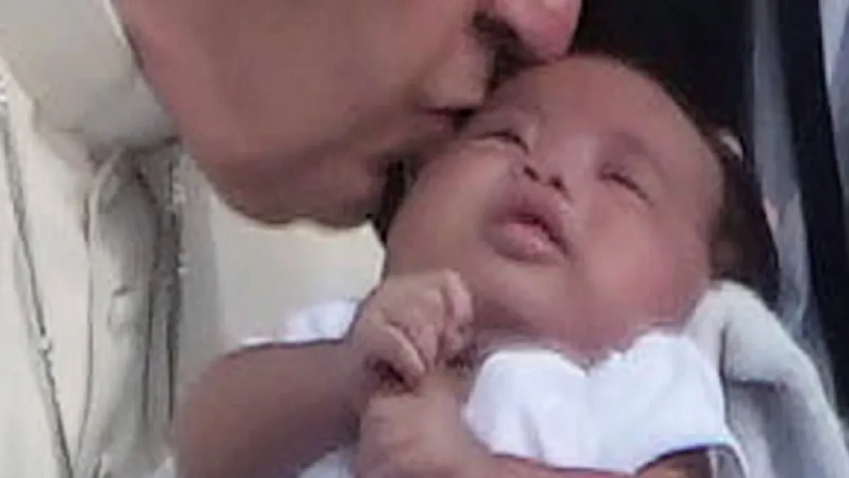 চুম্বনের সংক্রমণে শিশুর দৃষ্টিশক্তি হারানোর আশঙ্কা: সতর্ক থাকুন অভিভাবকরা