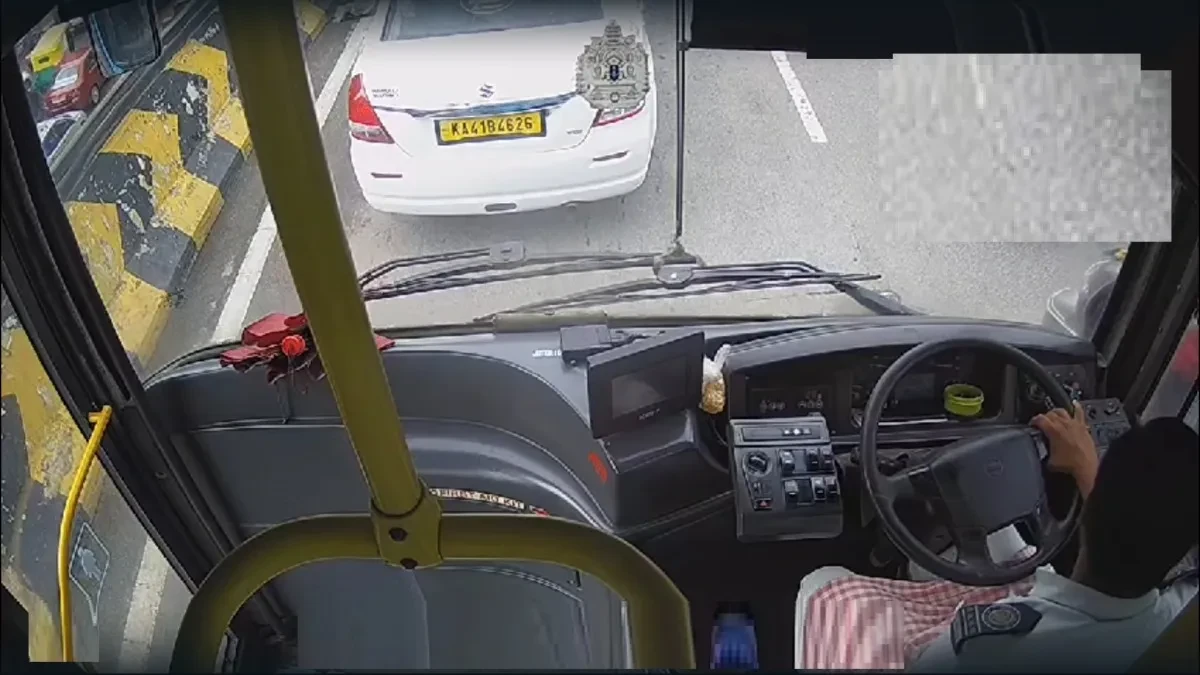 BMTC Accident Video: ಬೆಚ್ಚಿ ಬೀಳಿಸುತ್ತೆ ಬಿಎಂಟಿಸಿ ವೋಲ್ವೋ ಬಸ್ ಆಕ್ಸಿಡೆಂಟ್ ವಿಡಿಯೋ