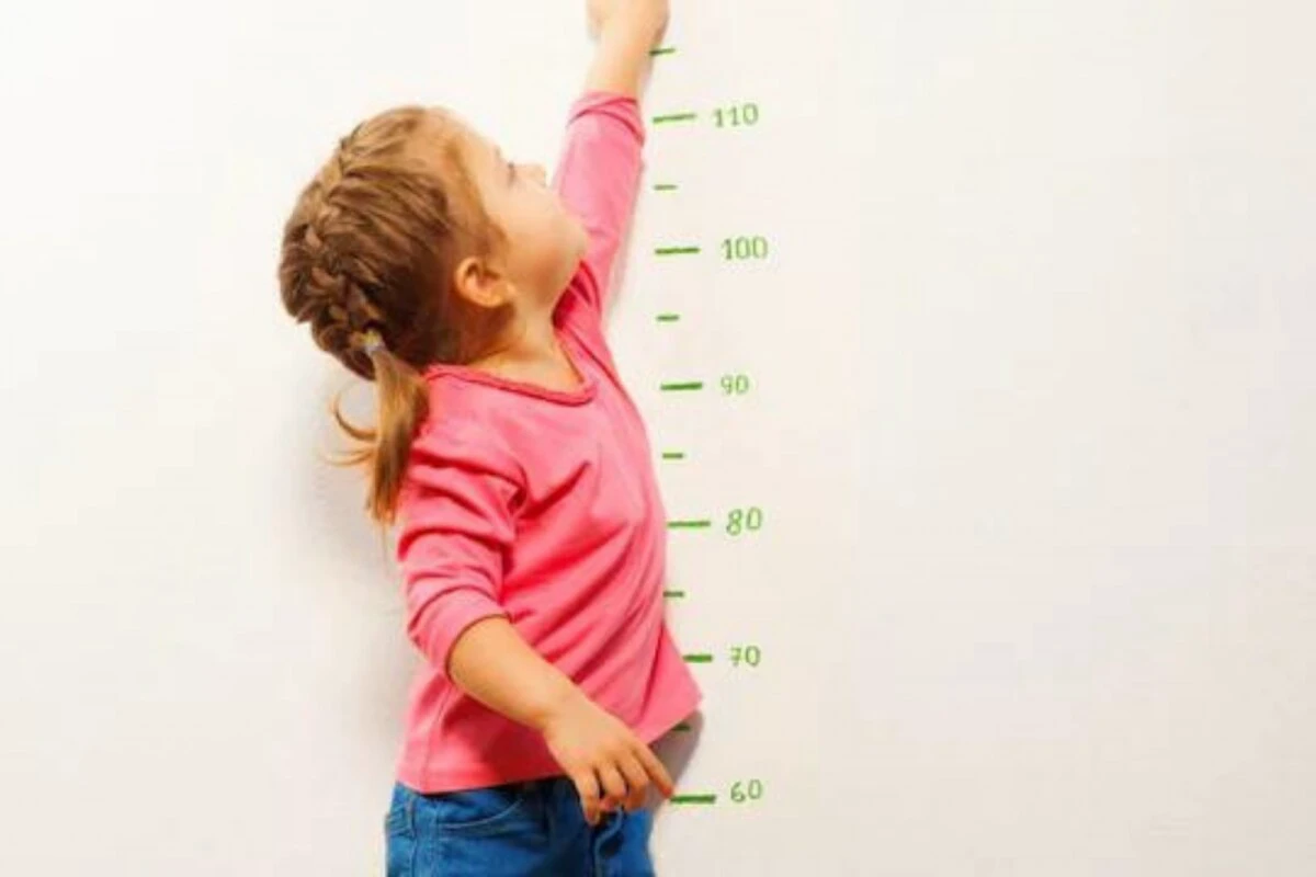 How Parents Can Help Their Kids Grow Taller Even After Teenage