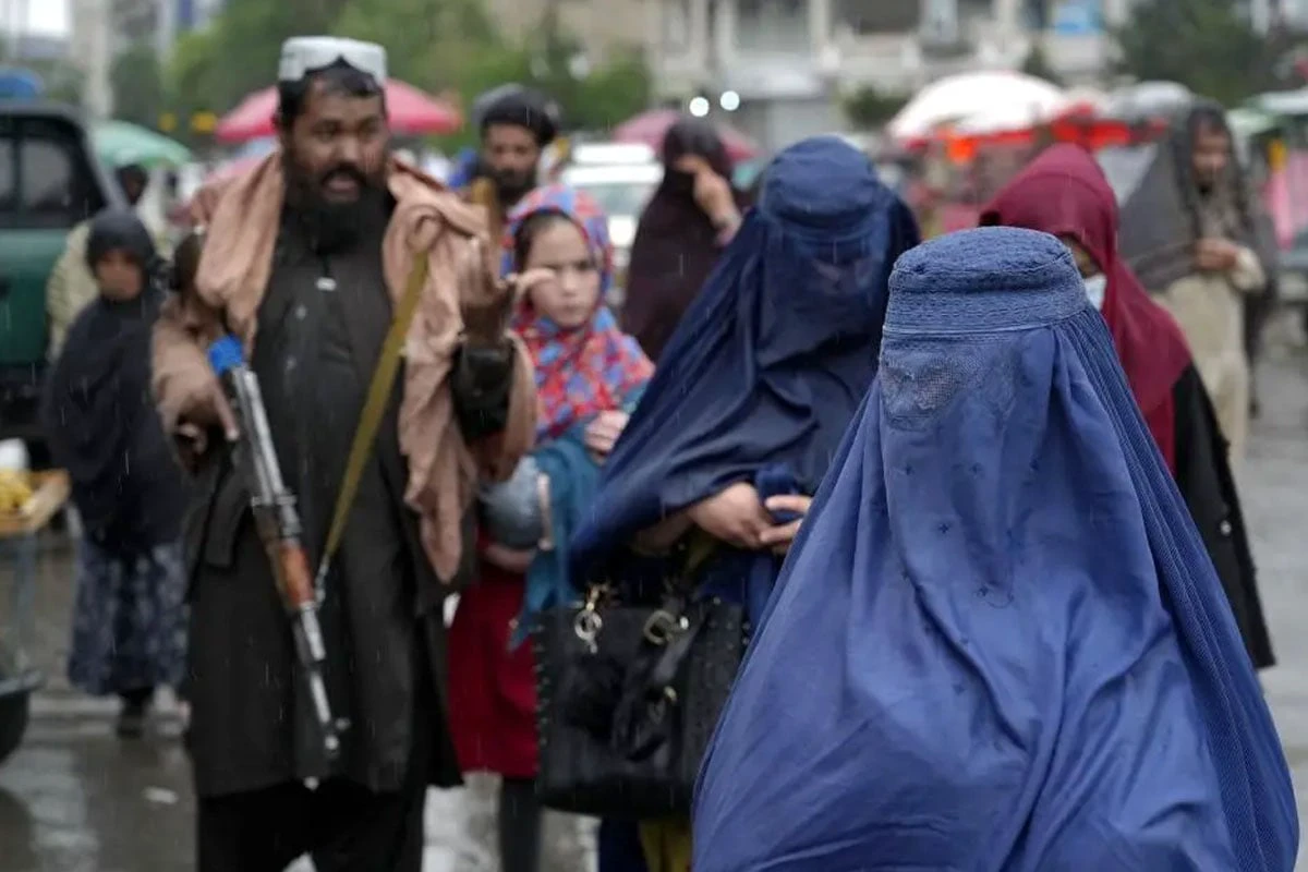 তালিবানের নয়া ফতোয়া: হাড় না ভাঙলে স্ত্রীকে মারধর অপরাধ নয়