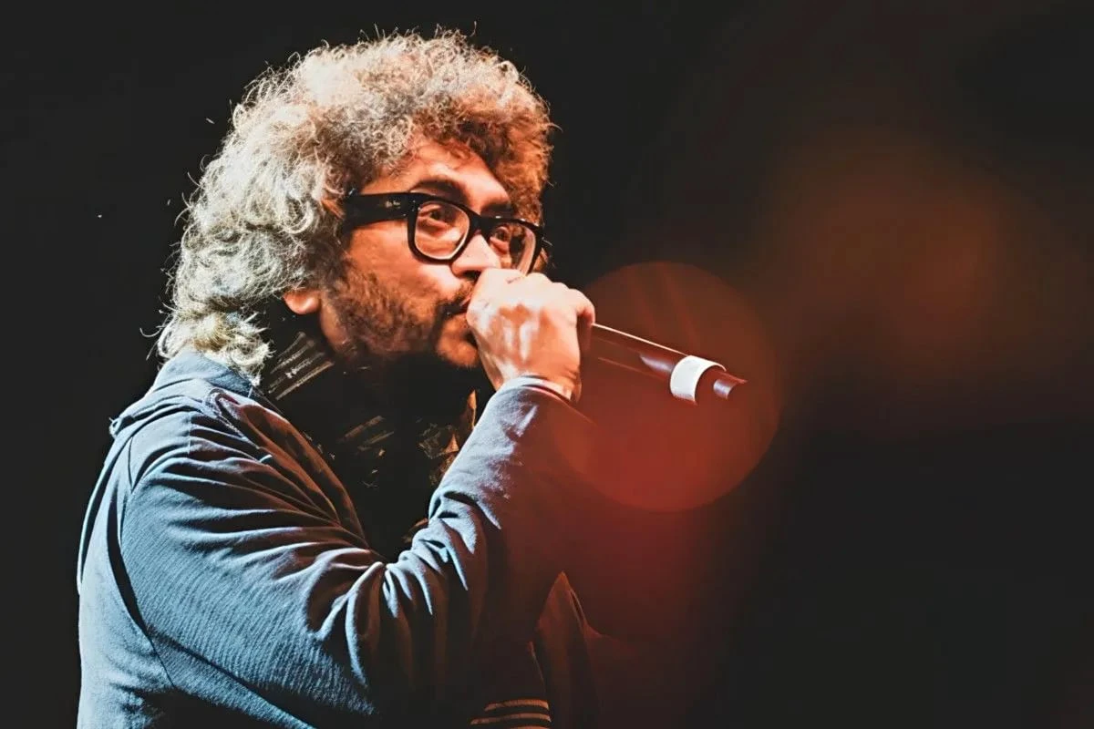 বাংলা রকের শীর্ষে ‘ফসিলস ৭’, আন্তর্জাতিক মানে মুগ্ধ রূপম ইসলাম