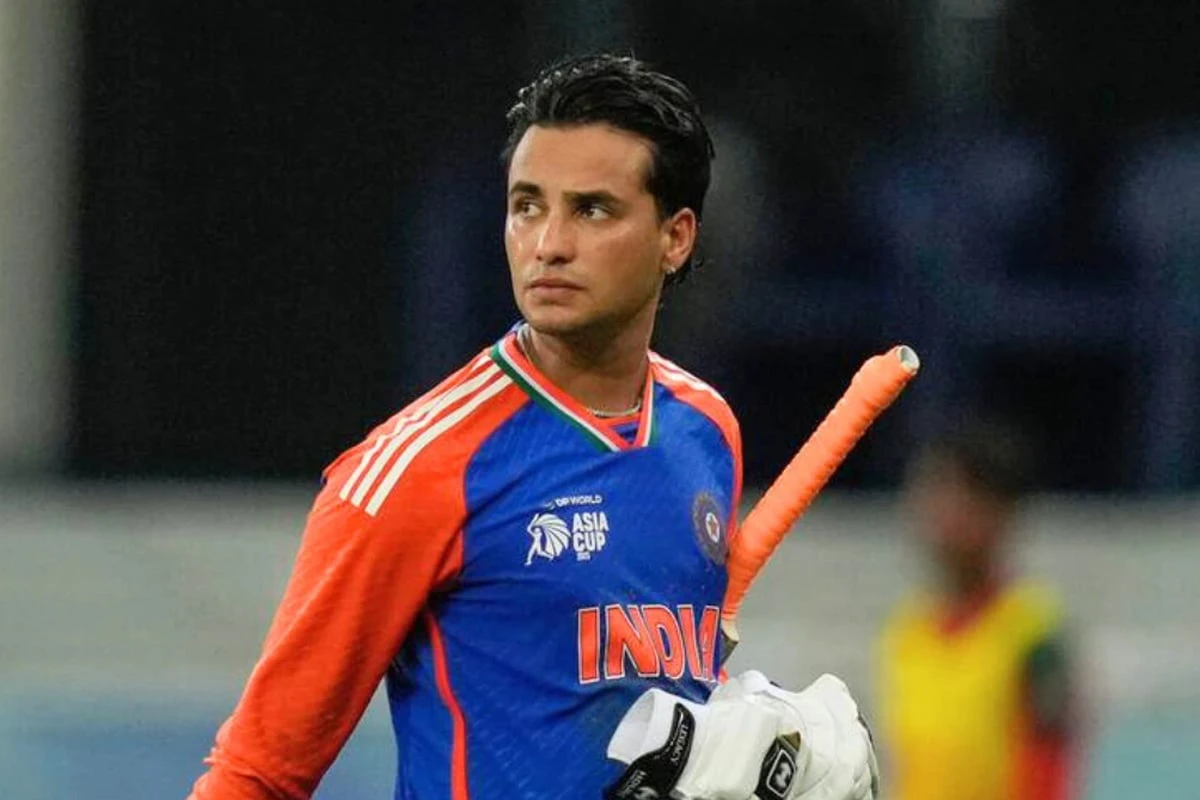 বিপজ্জনক হারে ওজন কমছে অভিষেক শর্মার! বিশ্বকাপ কি শেষ ভারতীয় ওপেনারের?