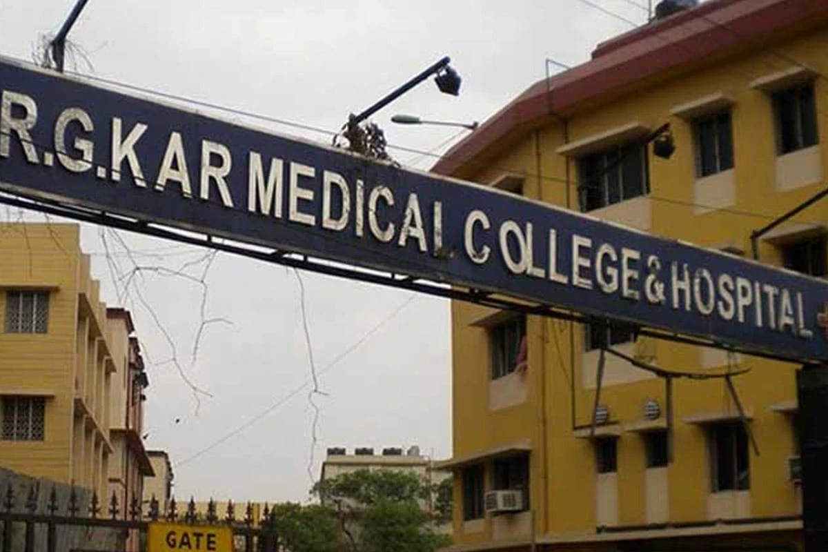 আরজি করে অসাধ্যসাধন: পূর্ব ভারতে প্রথমবার মৃত ব্যক্তির হাড় প্রতিস্থাপনে রক্ষা পেল যুবকের পা