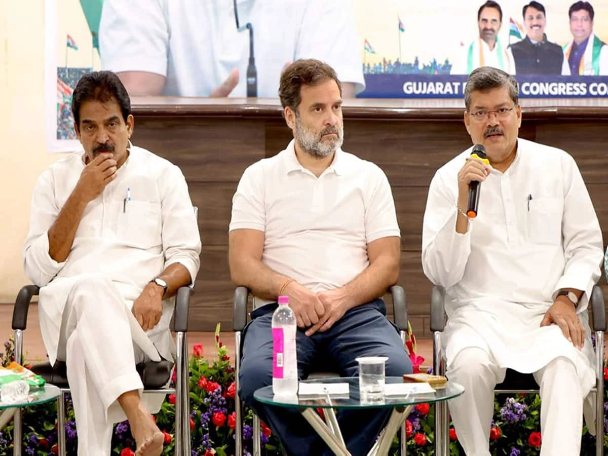 રાહુલ ગાંધીએ ગુજરાત કોંગ્રેસના નેતાઓનો ક્લાસ લીધો, માંગ્યા હારના કારણો