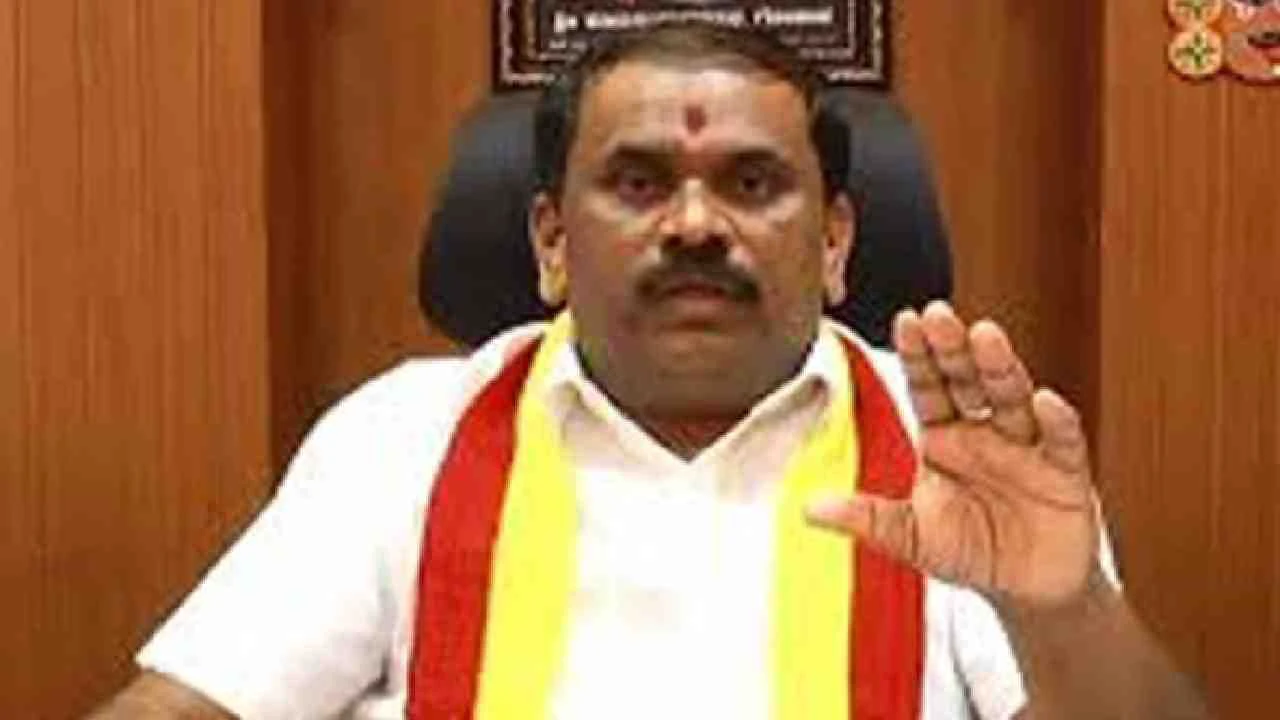 ಕನ್ನಡ ನಾಮಫಲಕ: ಗಡುವು ವಿಸ್ತರಿಸಿದ್ದಕ್ಕೆ ಕರವೇ ನಾರಾಯಣಗೌಡ ಗರಂ, ಸರ್ಕಾರಕ್ಕೆ ಖಡಕ್ ಎಚ್ಚರಿಕೆ