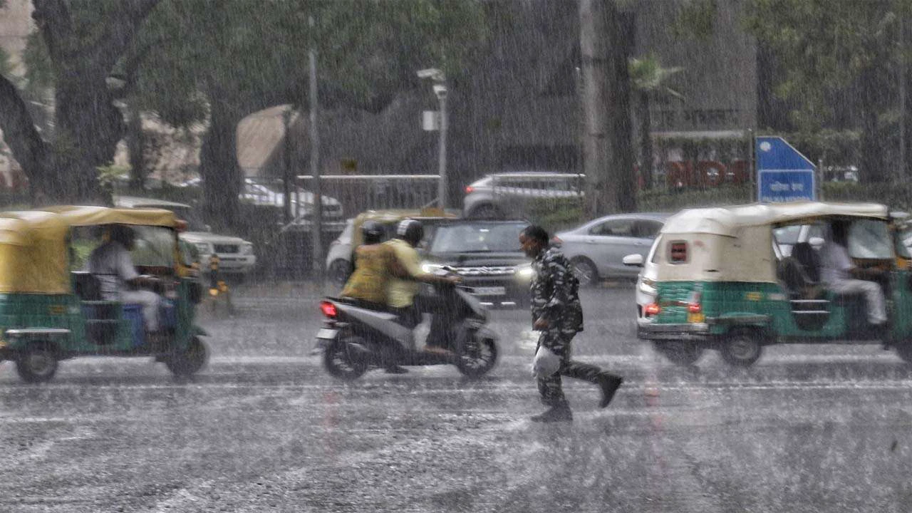 Possibility of rain in north India including Delhi-NCR for next two days, no heatwave predicted