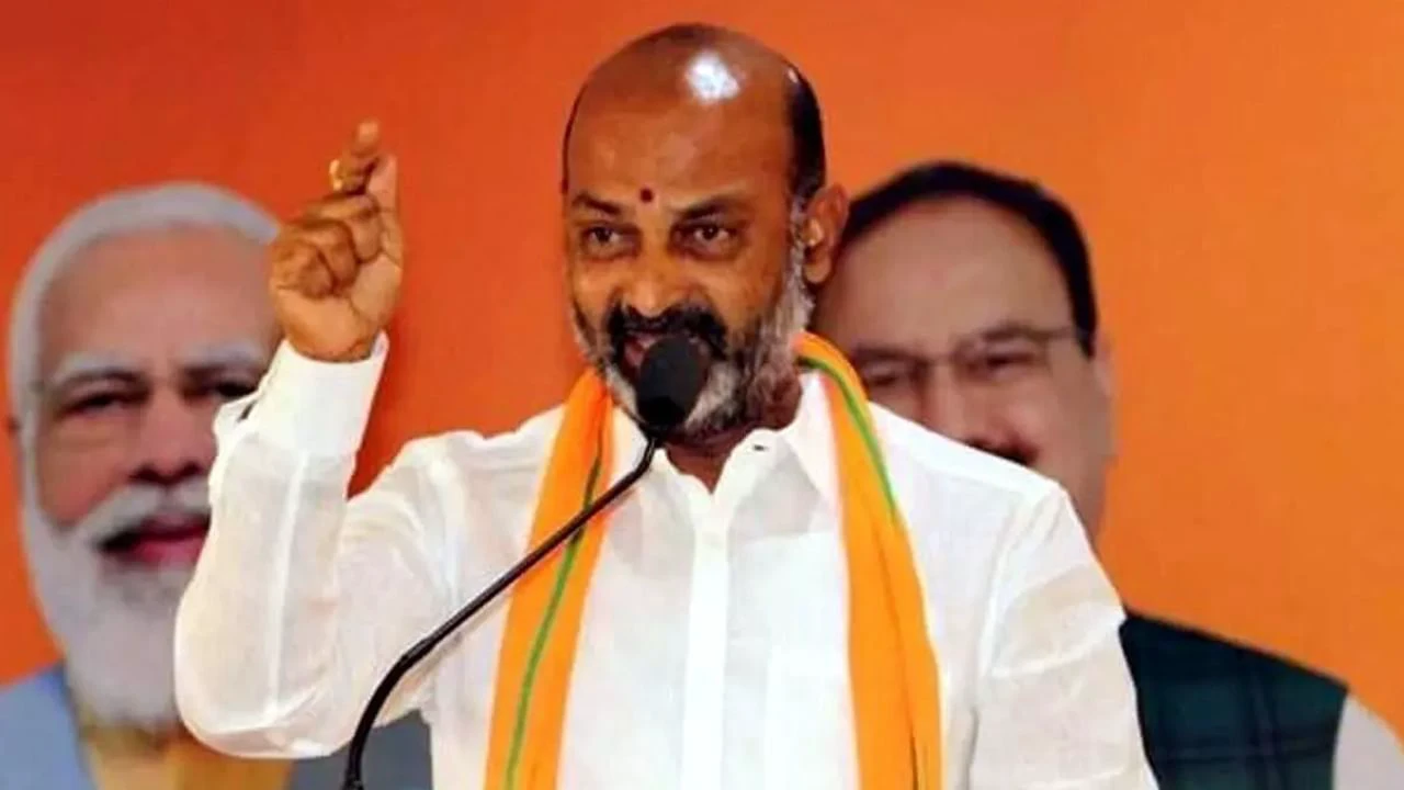 Bandi Sanjay: బీజేపీ అధ్యక్ష పదవికి బండి సంజయ్ రాజీనామా.. హైకమాండ్ సంచలన ప్రకటన..